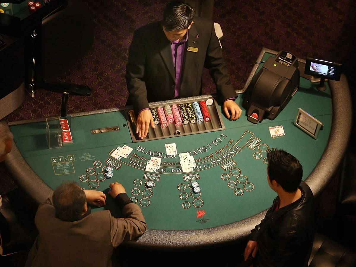 UPI Casino کیسینو میں پوکر گیمز